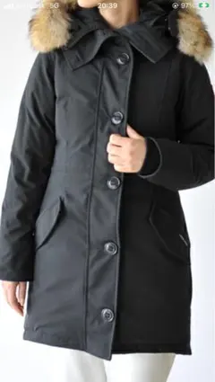 CANADA GOOSE ブラックロングダウンジャケット