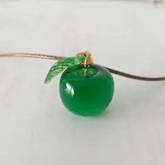 No.2396 青りんご ネックレス(小) ハンドメイド レジン