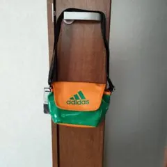 adidas ショルダーバッグ オレンジ/グリーン