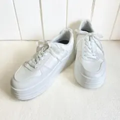 美品✨厚底スニーカー 24.5cm 白 ホワイト