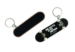 【希少】ワン・バトル・アフター・アナザー スケートボード型キーチェーン