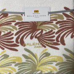 BALENCIAGA 植物モチーフタオルケット
