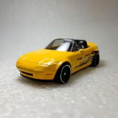 トミカリミテッド EUNOS ROADSTER イエロー 0035 楽天市場】トミカリミテッド 0035 ユーノス ロードスター（黄