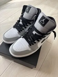Nike Air Jordan 1 Mid(箱付き)