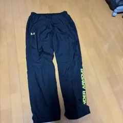 アンダーアーマー　ウインドブレーカー