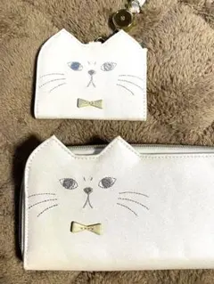 白ねこ　長財布とカードケースのサムネイル