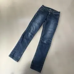 SOMETHING スキニーデニム ジーンズ インディゴ26インチのサムネイル