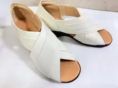 Miss Kyouko サンダル ホワイト24.5cmのサムネイル