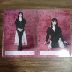 山下瞳月 5th Anniversary ドレス ヒキ すわり