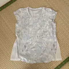 ルルレモン　トップス