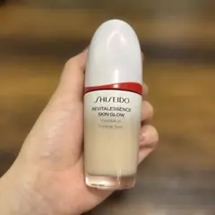 SHISEIDO REVITALESSENCE SKIN GLOW 130