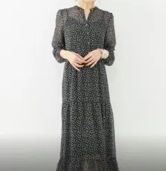 美品Spick & Span黒 花柄 ワンピース 価格：29,700円