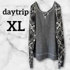 daytrip【XL】 スウェットシャツ グレー カットアウト レディース 古着