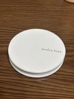 media luxe パウダーファンデーション 本体のサムネイル