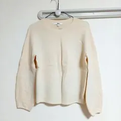 UNIQLO　白　ニットセーター