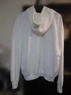 【未使用品】AZUL BY MOUSSY ジップアップパーカー ホワイト Mのサムネイル