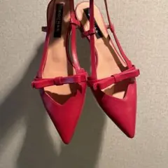 ROCHAS ロシャス　赤 ポインテッドトゥ リボン　サンダル