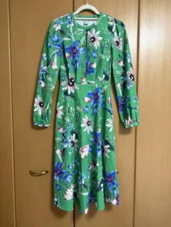 【極美品】H&M フラワープリント グリーン レディースワンピース ロングワンピ