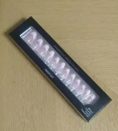 フィンガースーツ　プレスオンネイル