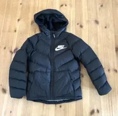 Nike ブラック ダウンジャケット フード付き　キッズxs 120~130