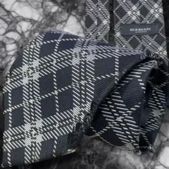 BURBERRY LONDON ノバチェック ネクタイ 黒 × 白 ジャガードのサムネイル
