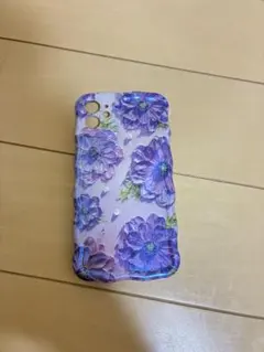 iPhone11 ケース　紫色の花柄