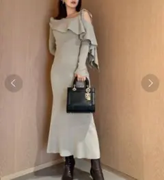 スナイデル　ワンショルケープニットワンピース　SNIDEL　レディスタイルUP