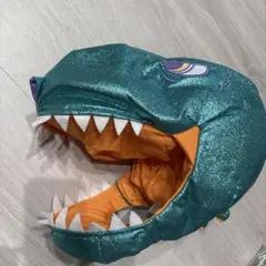 恐竜デザインのラメ付き帽子　　USJ購入