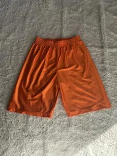 バスケットボールパンツ