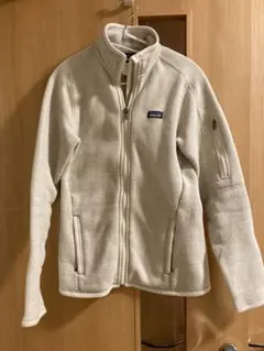 patagonia フリースジャケット クリーム