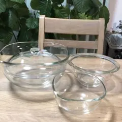 PYREXパイレックス　四角いボウル まとめ売り　蓋付き　値下げ　最終価格
