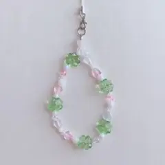 ビーズキーホルダー：四つ葉のクローバーとハート