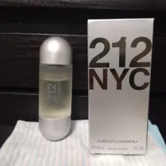 CAROLINA HERRERA 212 NYC 30mlのサムネイル