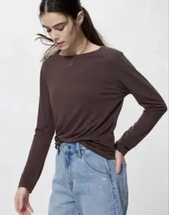 【新品】UNIQLO シアーT ブラウン L