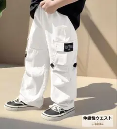 キッズ カーゴパンツ ホワイト 110-116cmのサムネイル