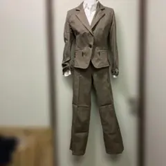 ベージュ パンツスーツ 白シャツセット　Sサイズ　ラストシーン