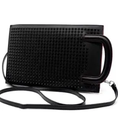 美品　ルブタン トリックトラック 3way ショルダーバッグ スタッズ ブラックのサムネイル