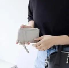 Item thumbnail for item 14fbdffa-6ad5-42aa-b112-d72970f60610