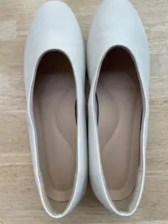 UNIQLO コンフィールタッチラウンドシューズ 25cm オフホワイト