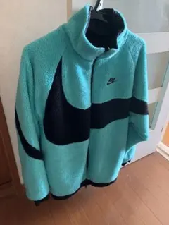 Nike ボアジャケット　ジェイドカラー
