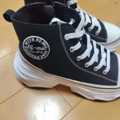 ニーモ　ハイカットスニーカーのサムネイル