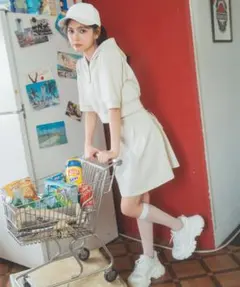 レディアゼル　ハートボタンショートフーディー