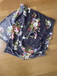 Laura Ashley 花柄グレー大判ブランケット