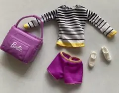 バービー洋服セット　長袖Tシャツ　ショーパン　バッグ靴付き