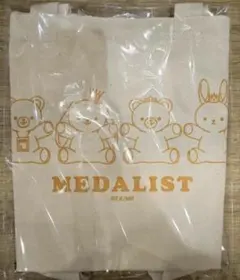 メダリスト　モノクロコーデ　新宿マルイ　デイリートートバッグ