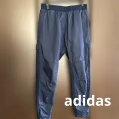 アディダス　トレーニングパンツ