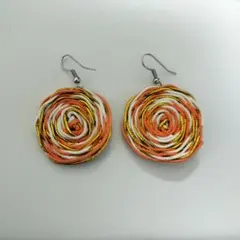 オレンジ系円形ピアス