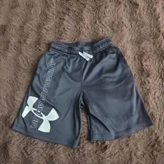 Under Armour ハーフパンツ Mサイズ