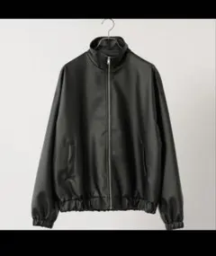 ジップアップレザーブルゾン