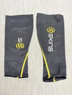 SKINS レッグスリーブ ブラック/イエロー